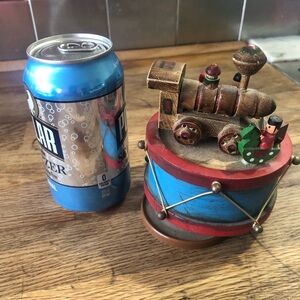 Christmas Wooden Train Music table decorations.